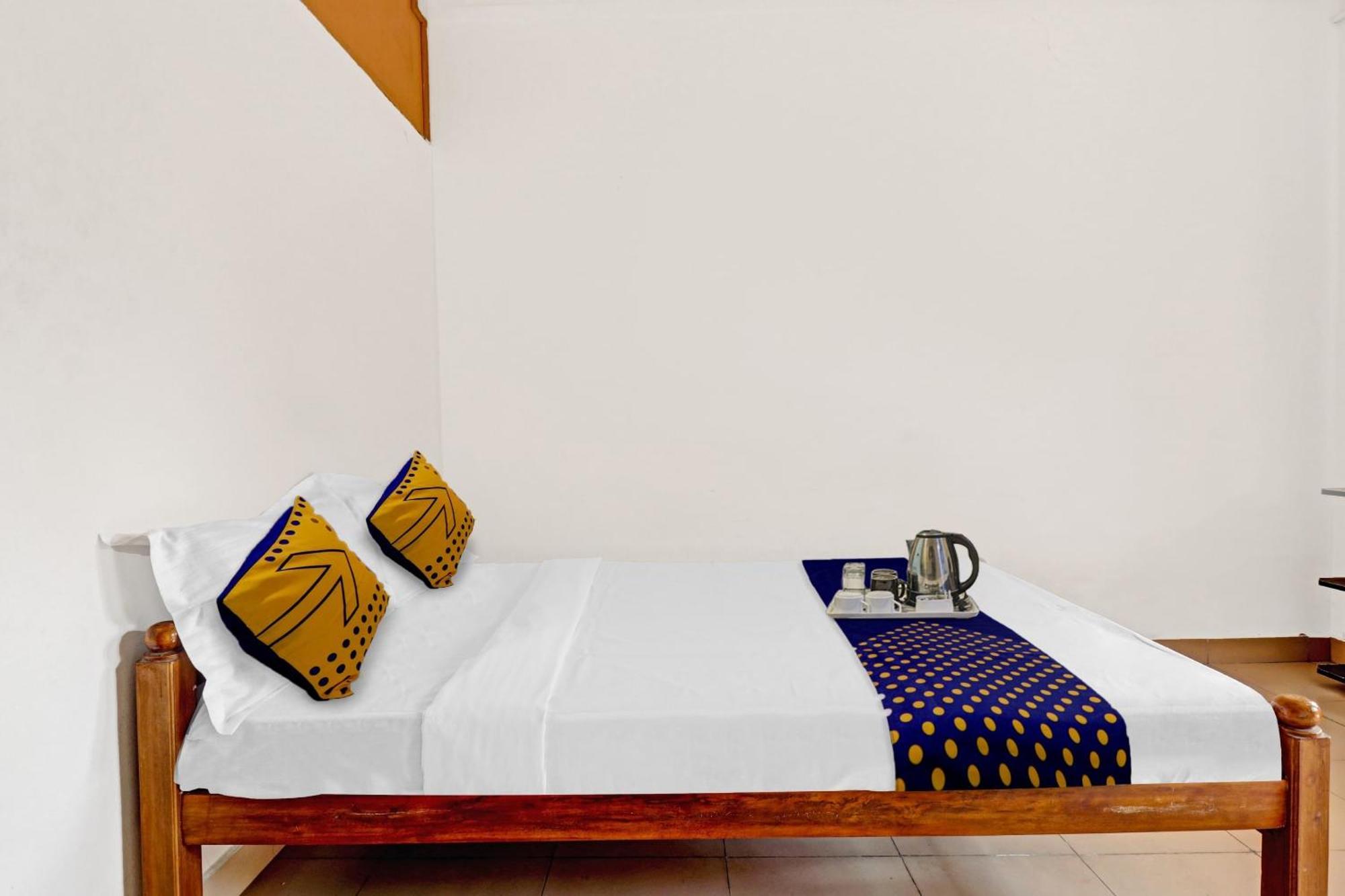 Spot On Jayesh Guest House Nashik Zewnętrze zdjęcie