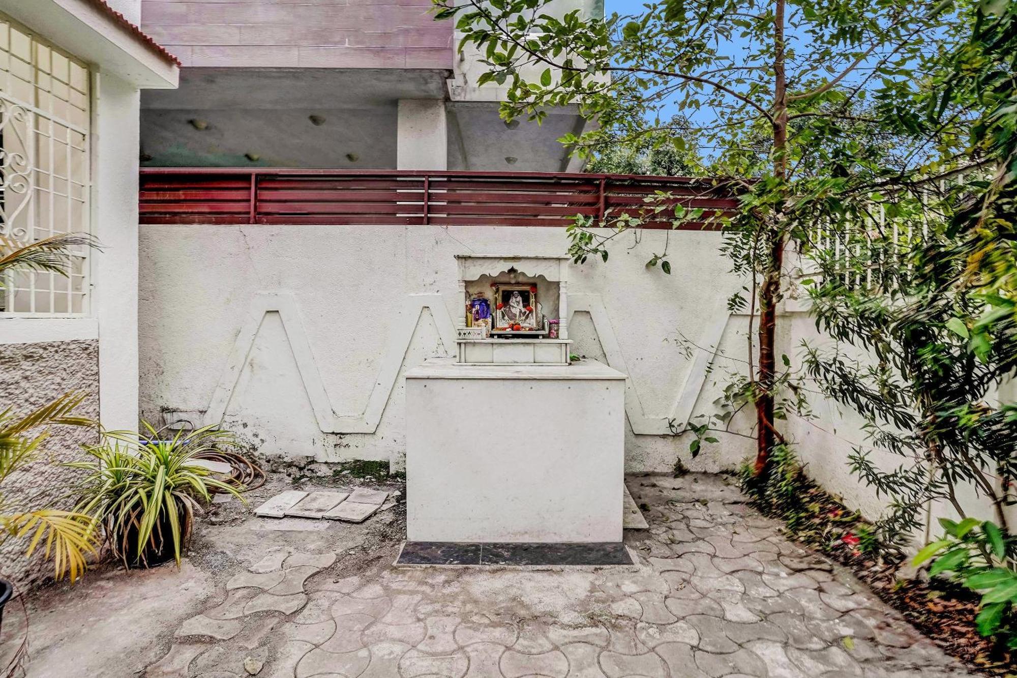 Spot On Jayesh Guest House Nashik Zewnętrze zdjęcie